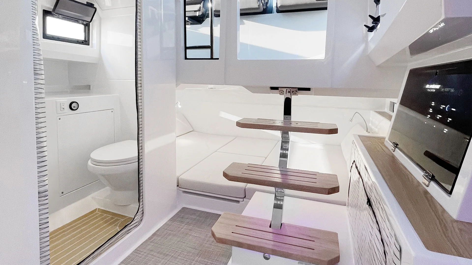 De Antonio Yachts D32 — view 6
