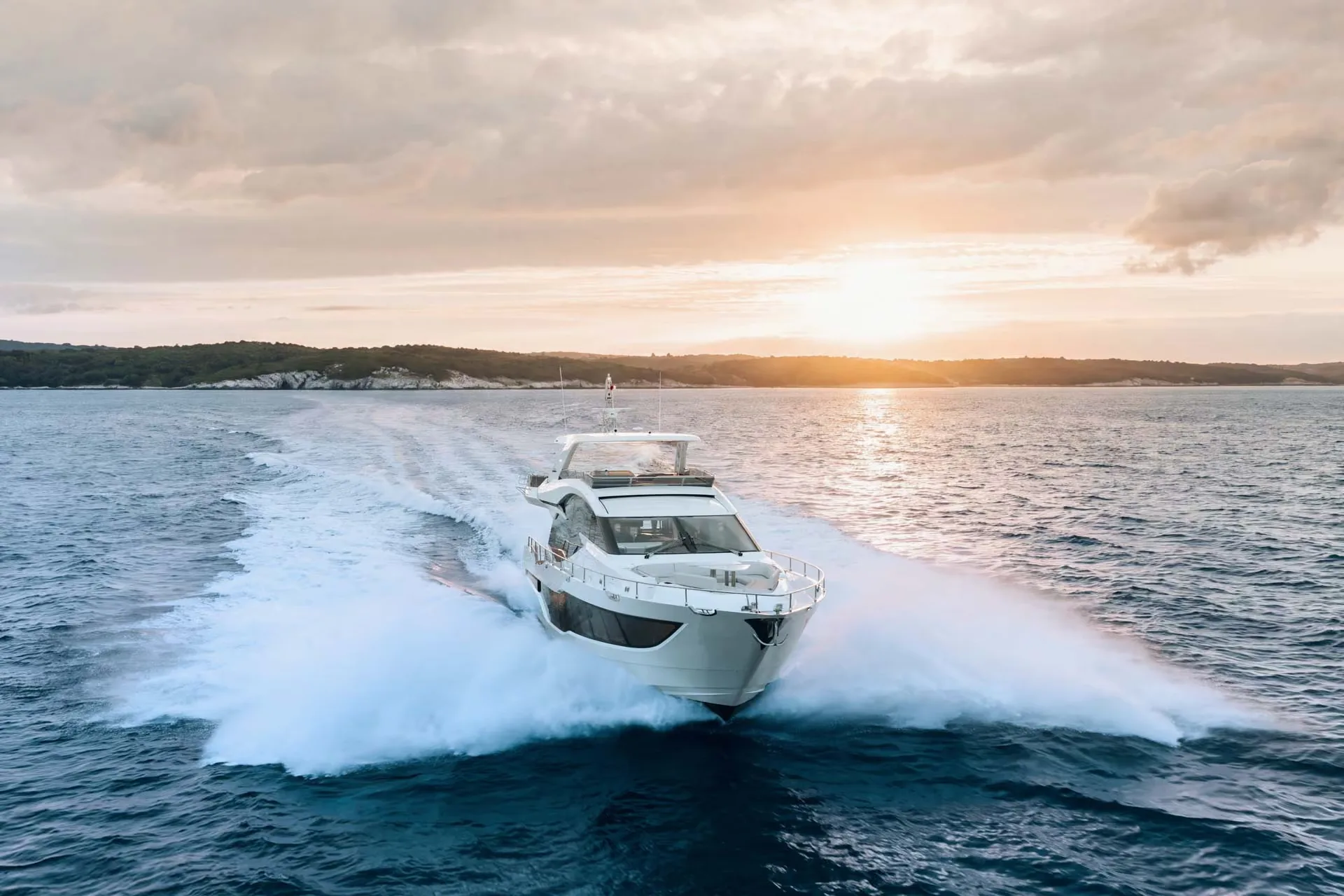 Galeon 800 Fly — view 8
