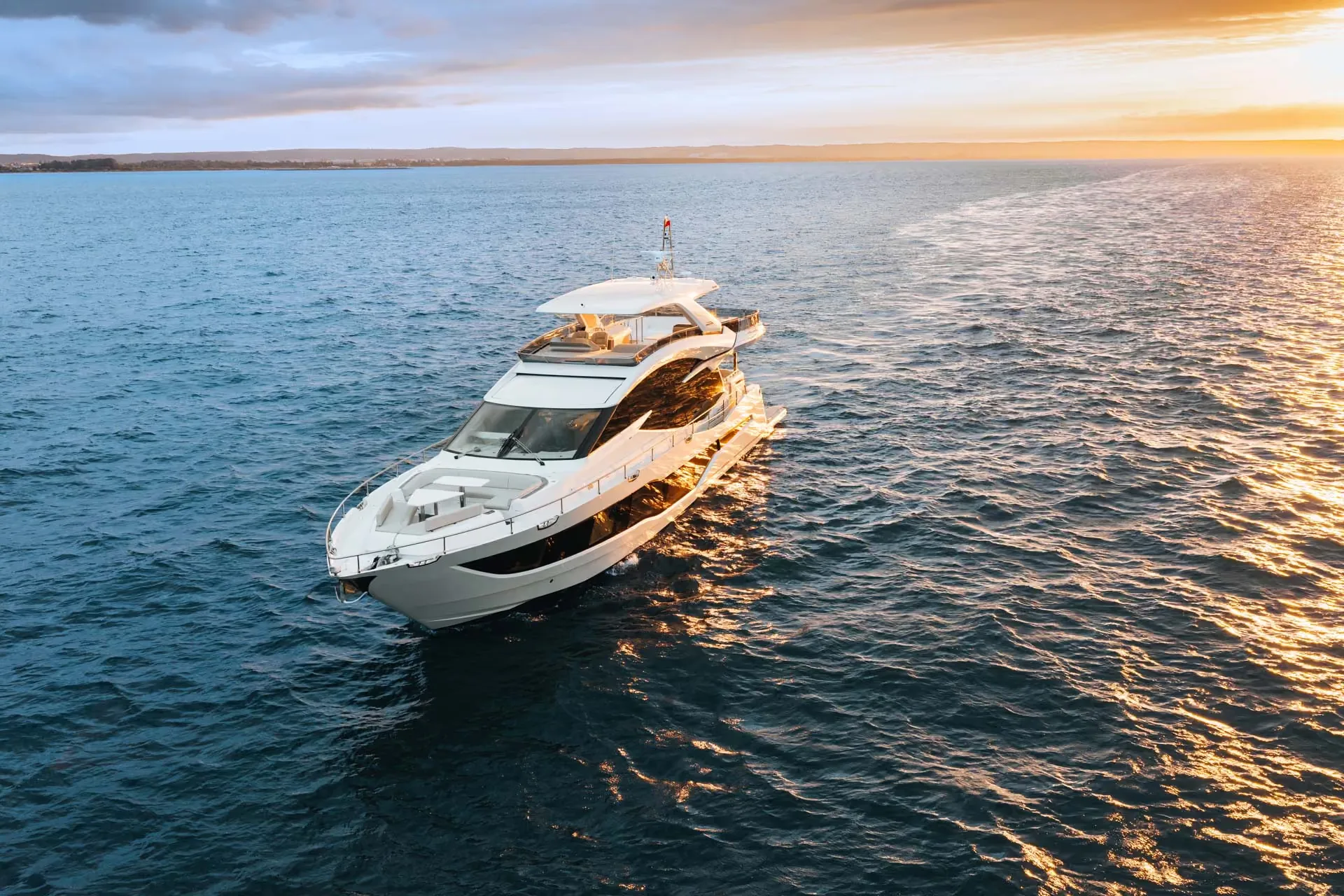 Galeon 800 Fly — view 5