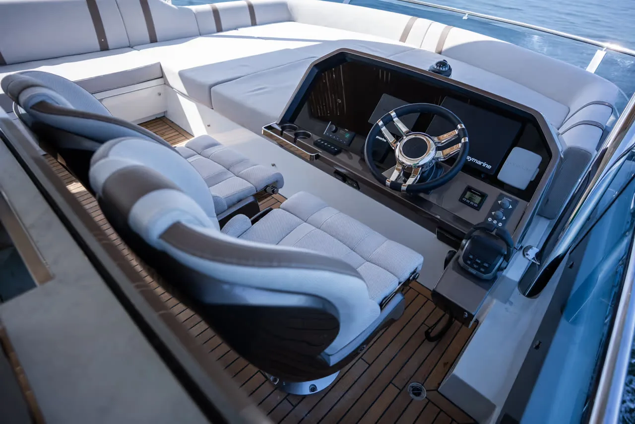 Galeon 640 Fly — view 8