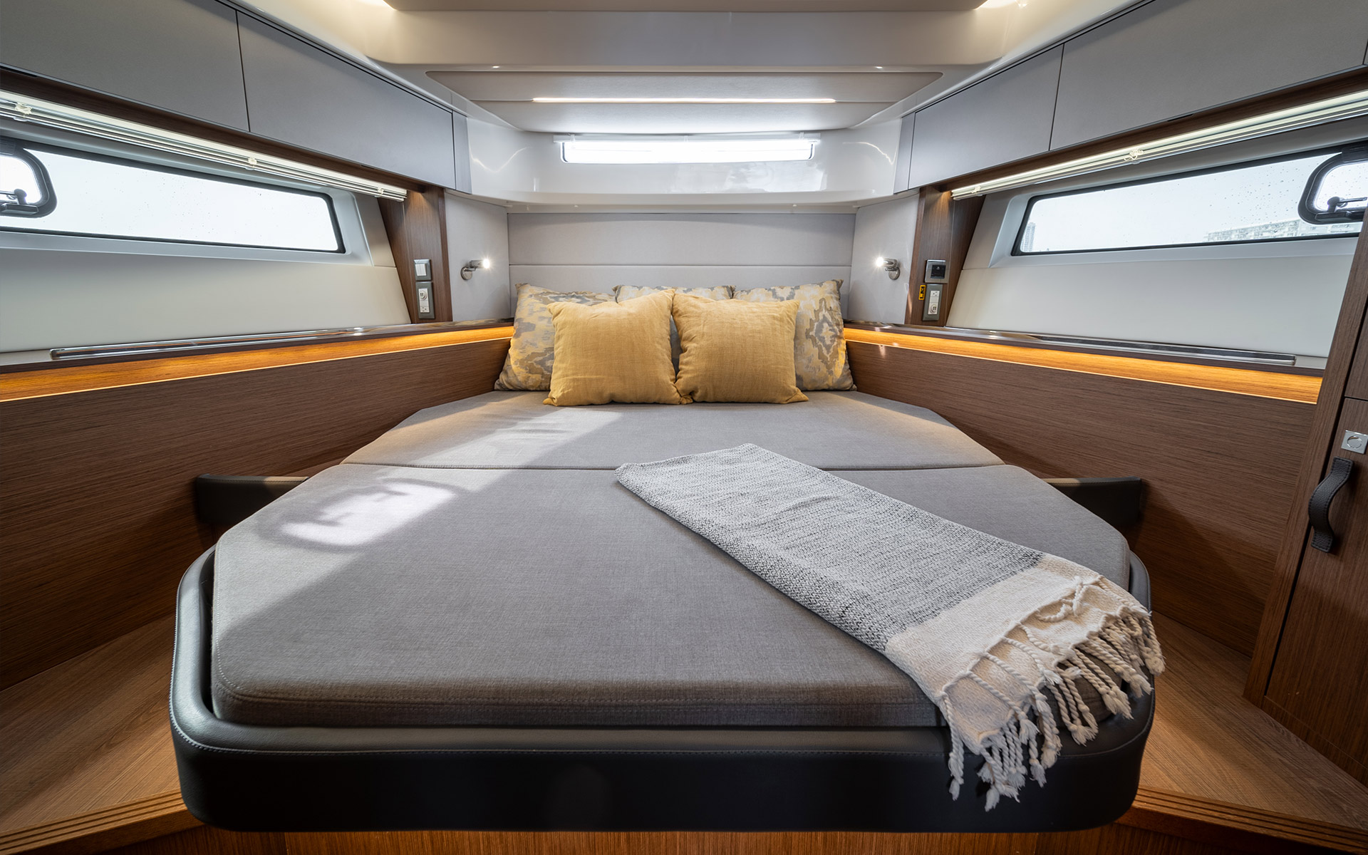 Beneteau Antares 12 Coupé — view 7