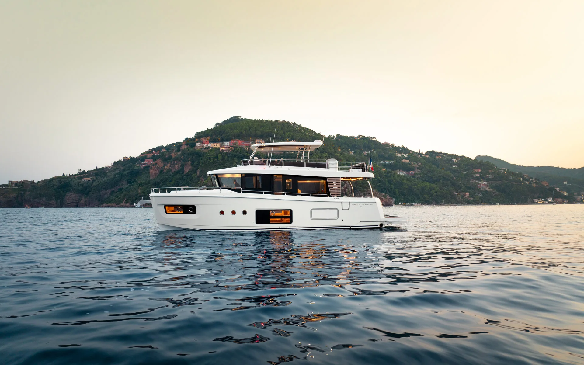 Swift Trawler 54 — view 5