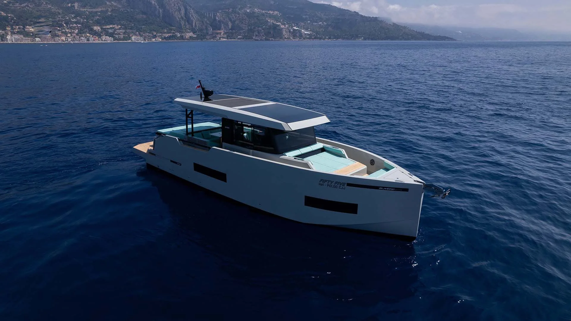 De Antonio Yachts D50 Coupé — view 6