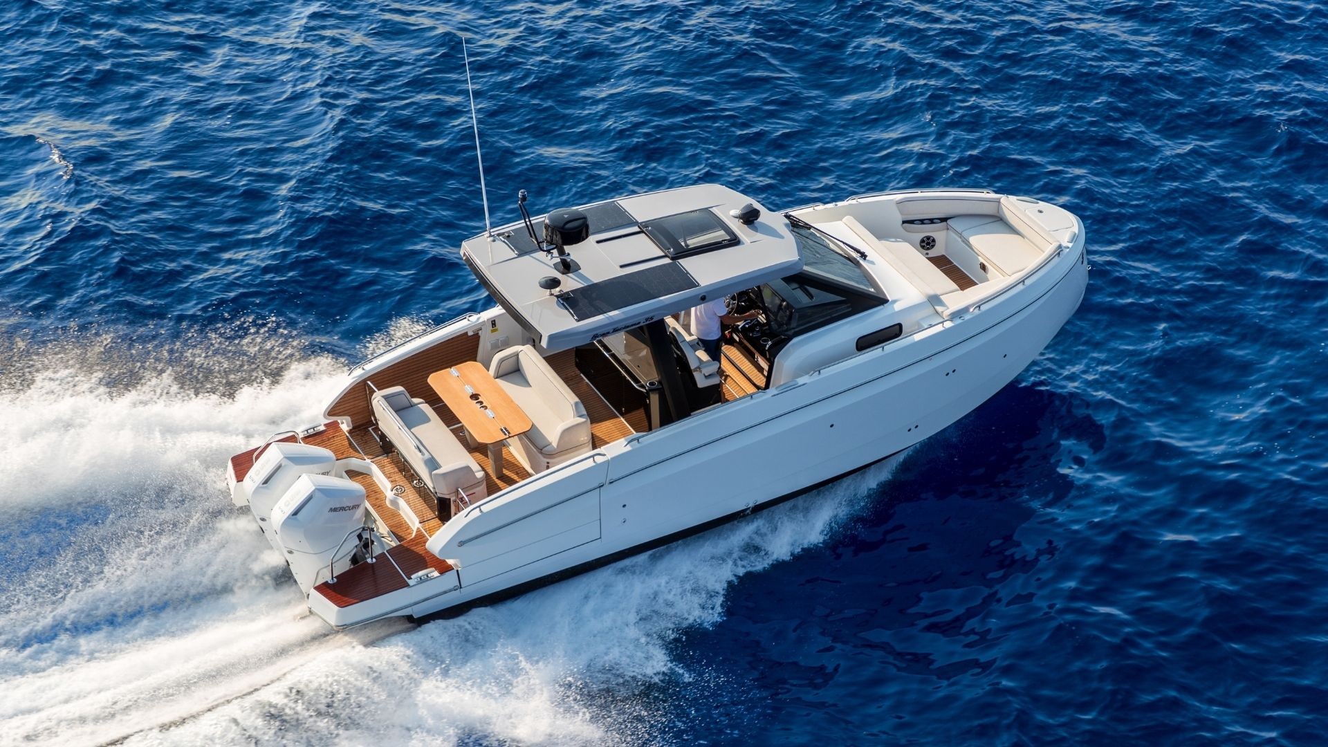 Beneteau Gran Turismo 35 — video review