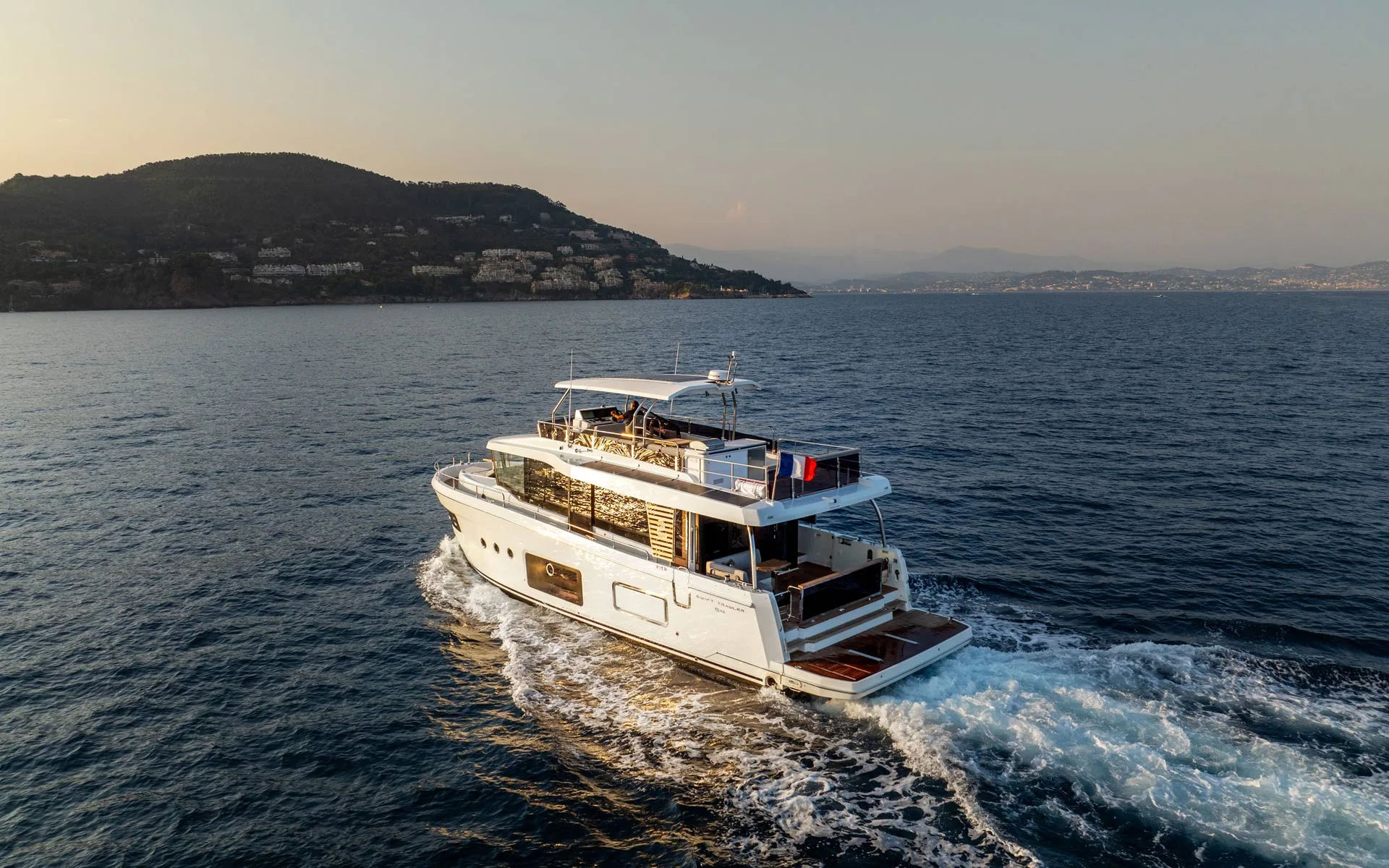 Swift Trawler 54 — view 4