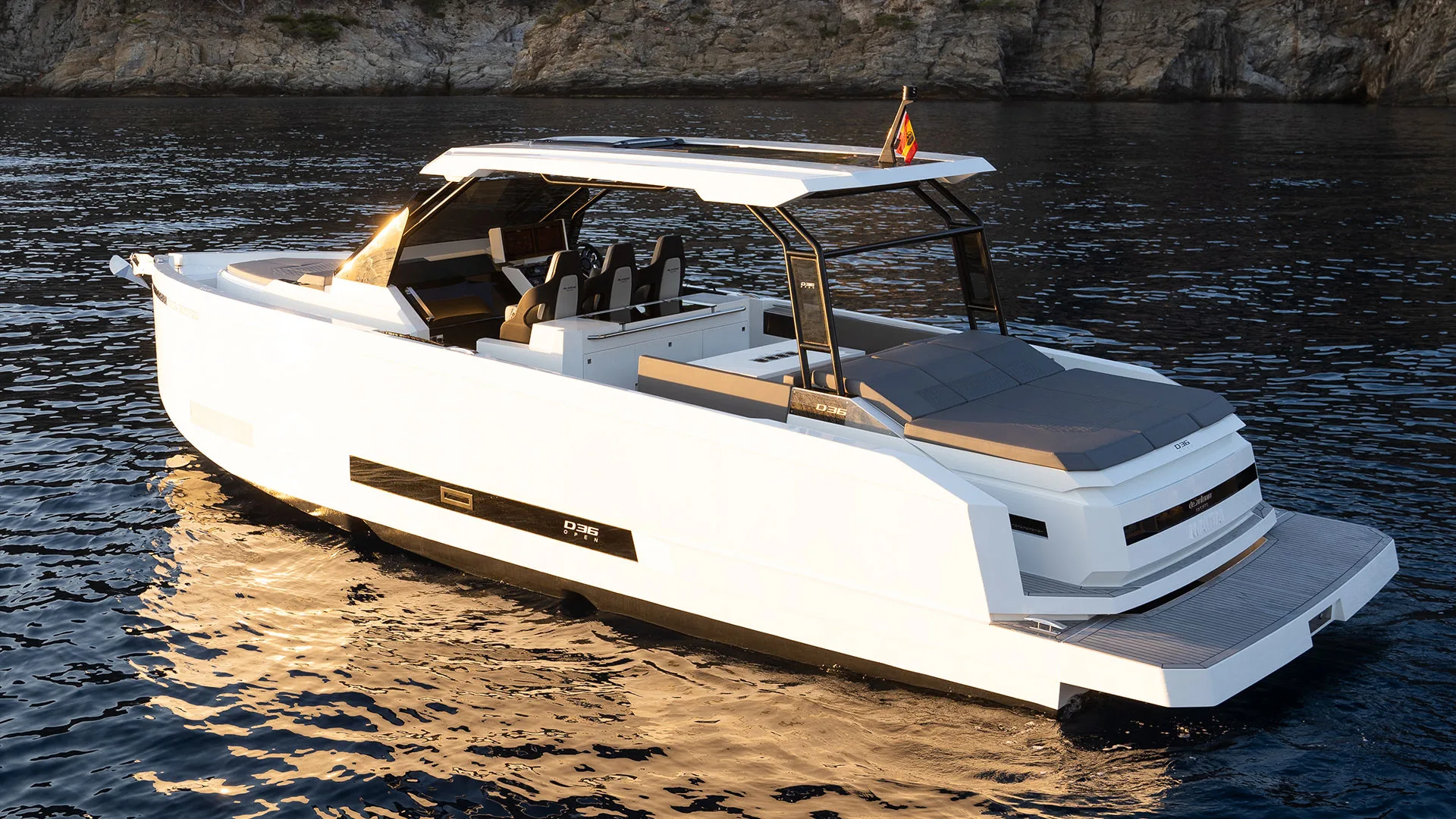 De Antonio Yachts D36 — view 4