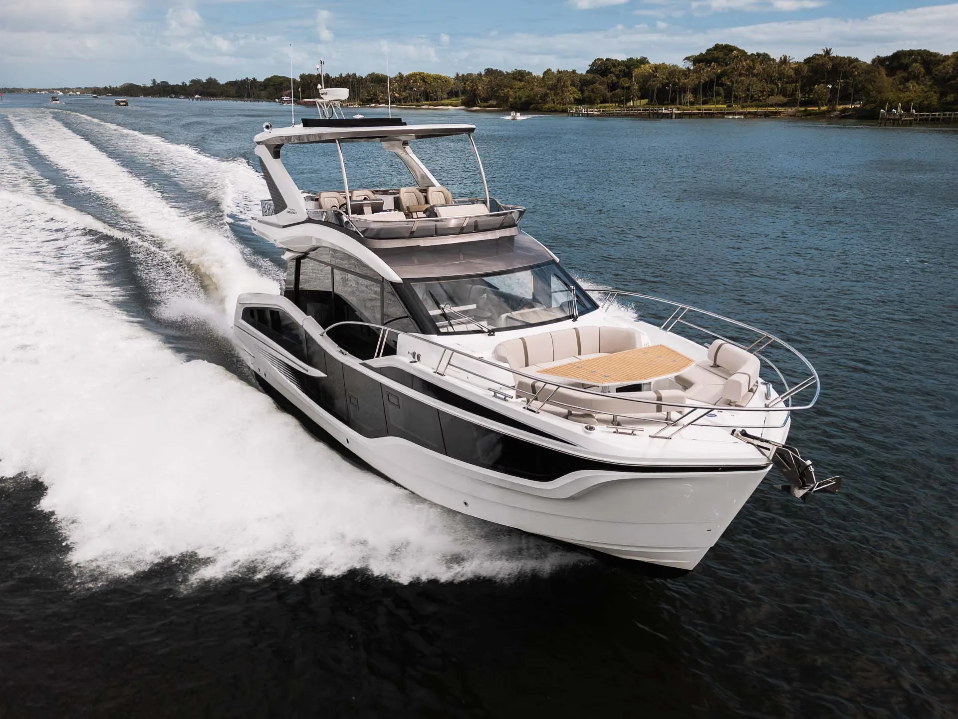 Galeon 520 Fly — view 2