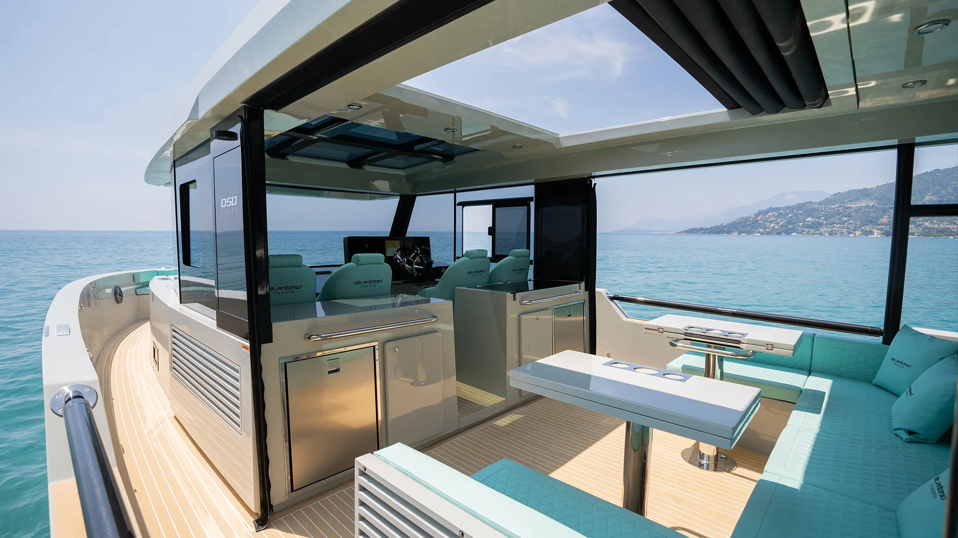 De Antonio Yachts D50 Coupé — view 8