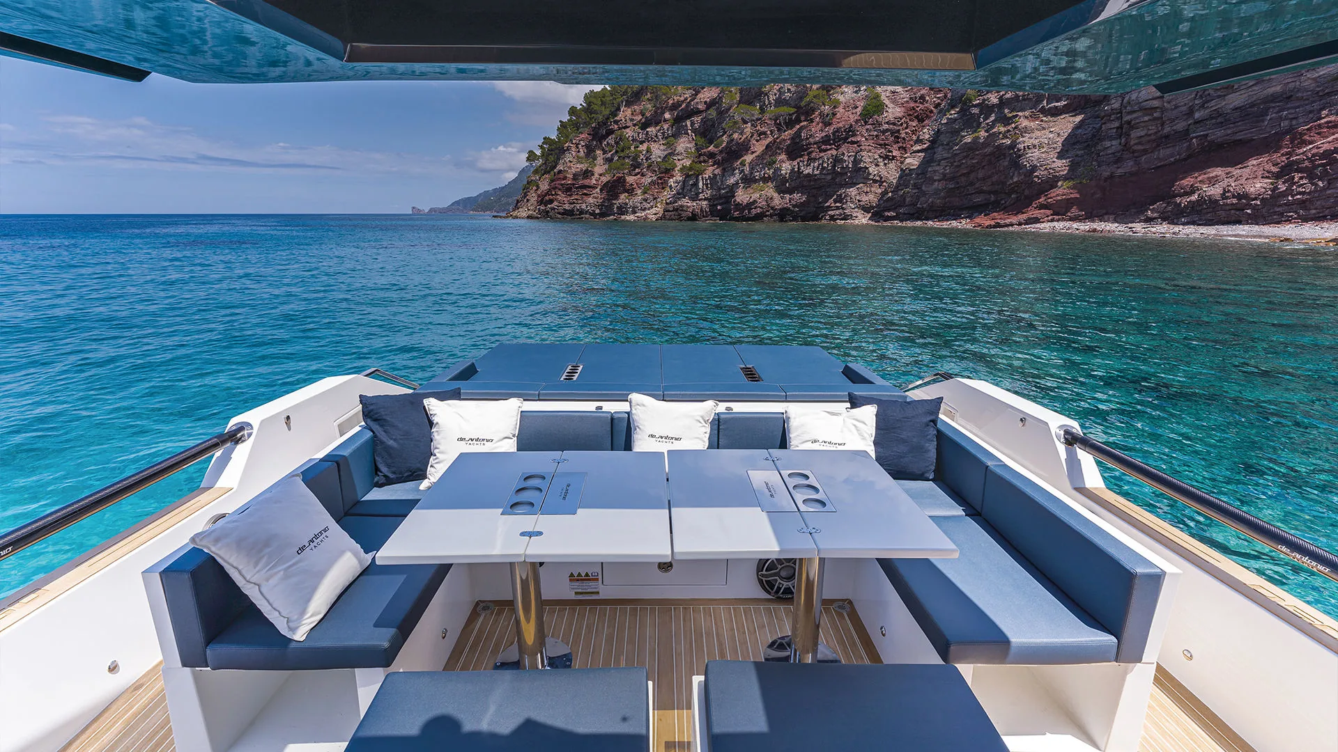 De Antonio Yachts D50 Open — view 6