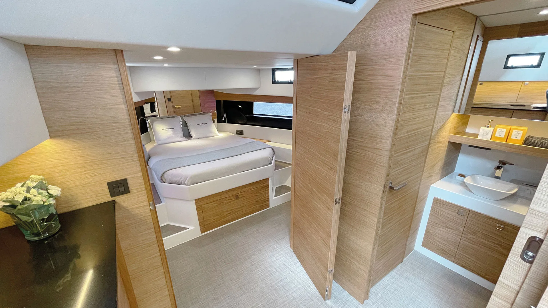 De Antonio Yachts D50 Open — view 8