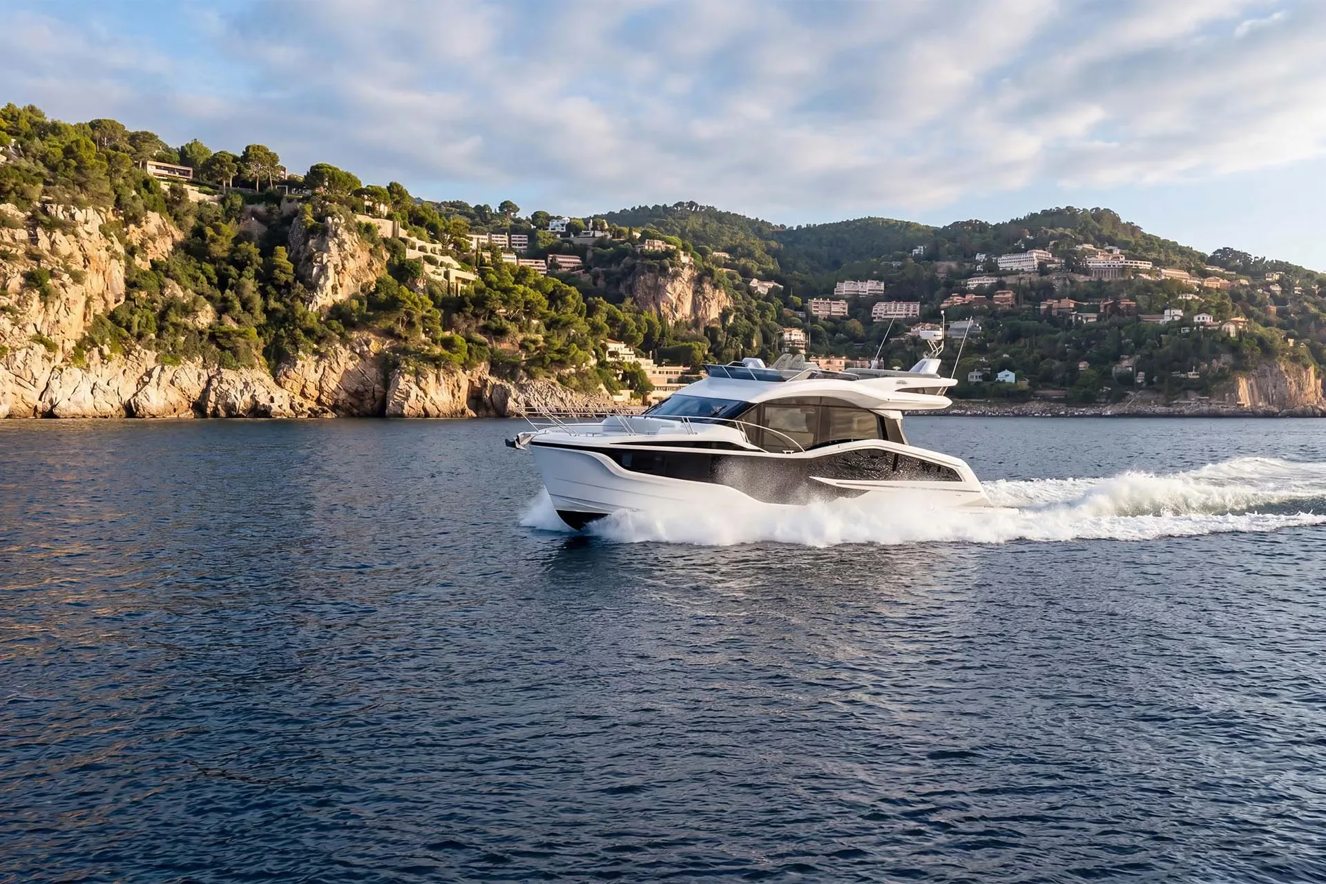Galeon 520 Fly — view 3