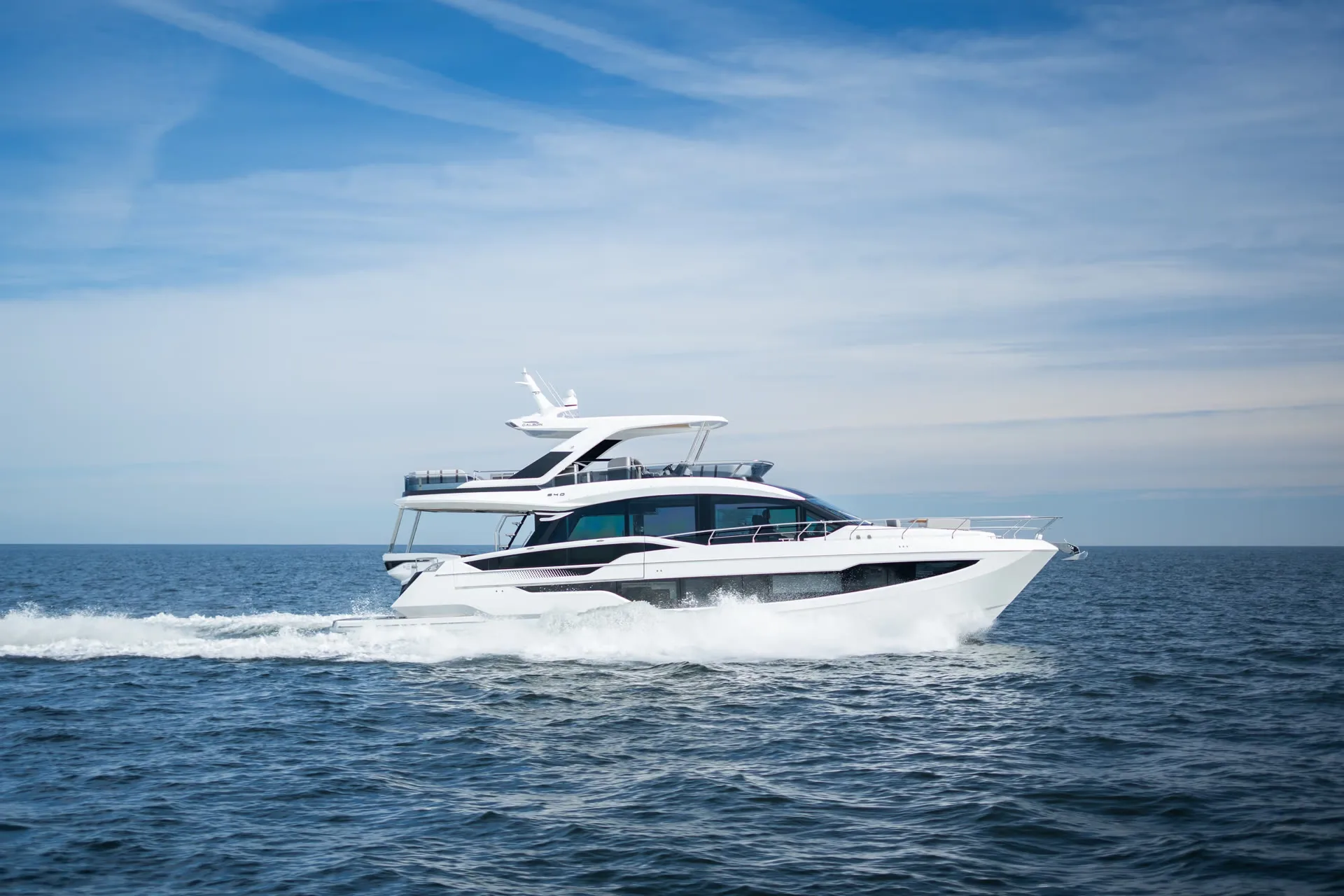 Galeon 640 Fly — TheBoatfinder review