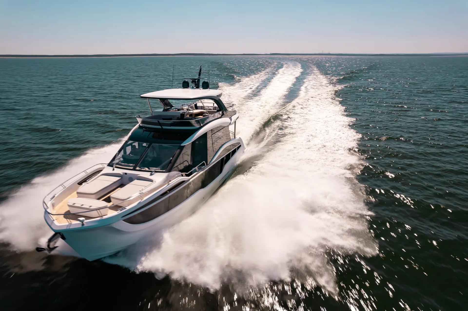 Galeon 620 Fly — view 3
