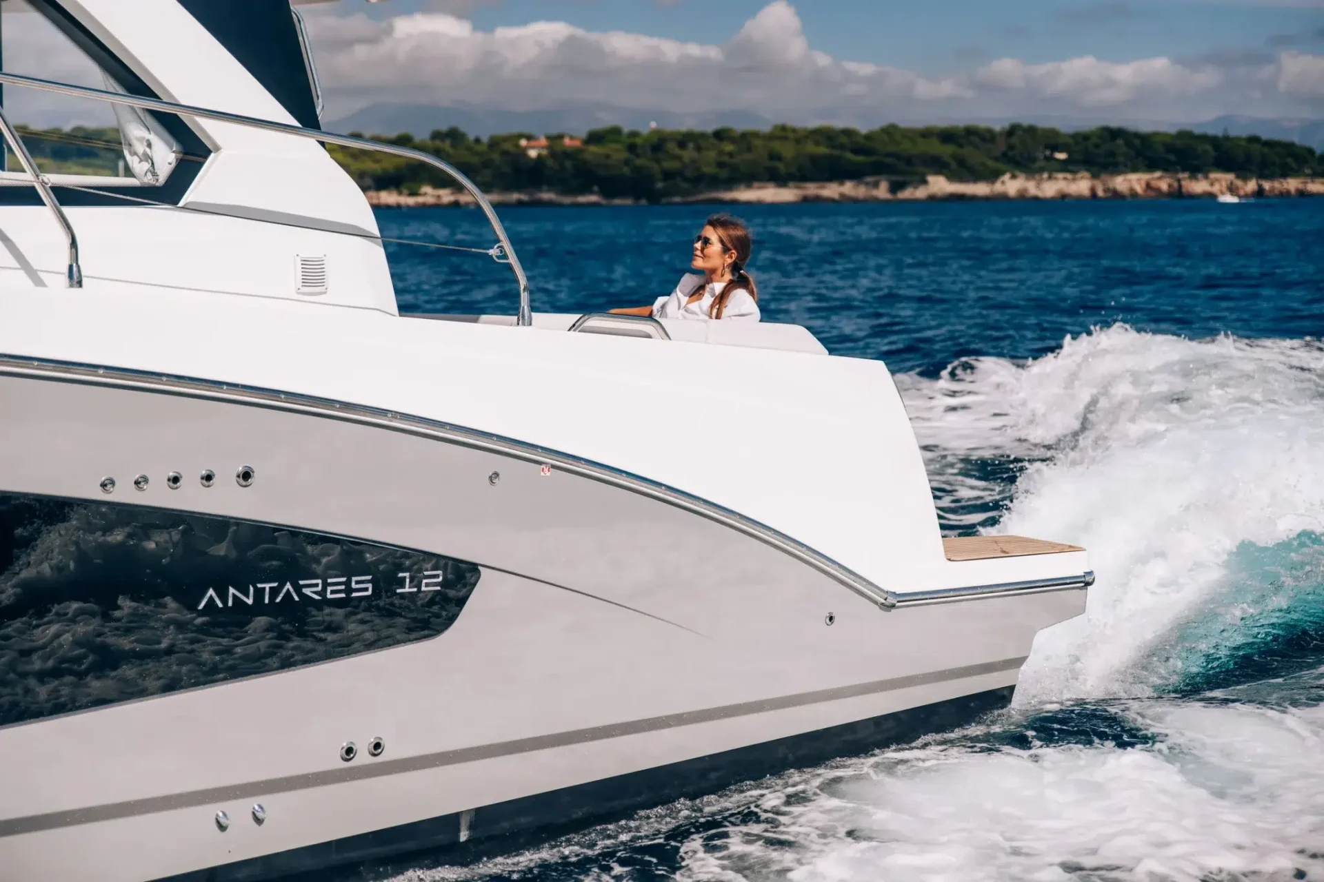 Beneteau Antares 12 Coupé — view 8