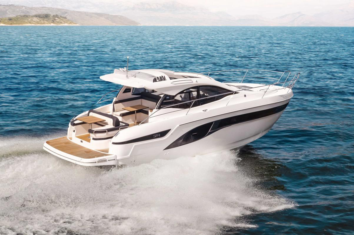 Bavaria SR41 — TheBoatfinder review