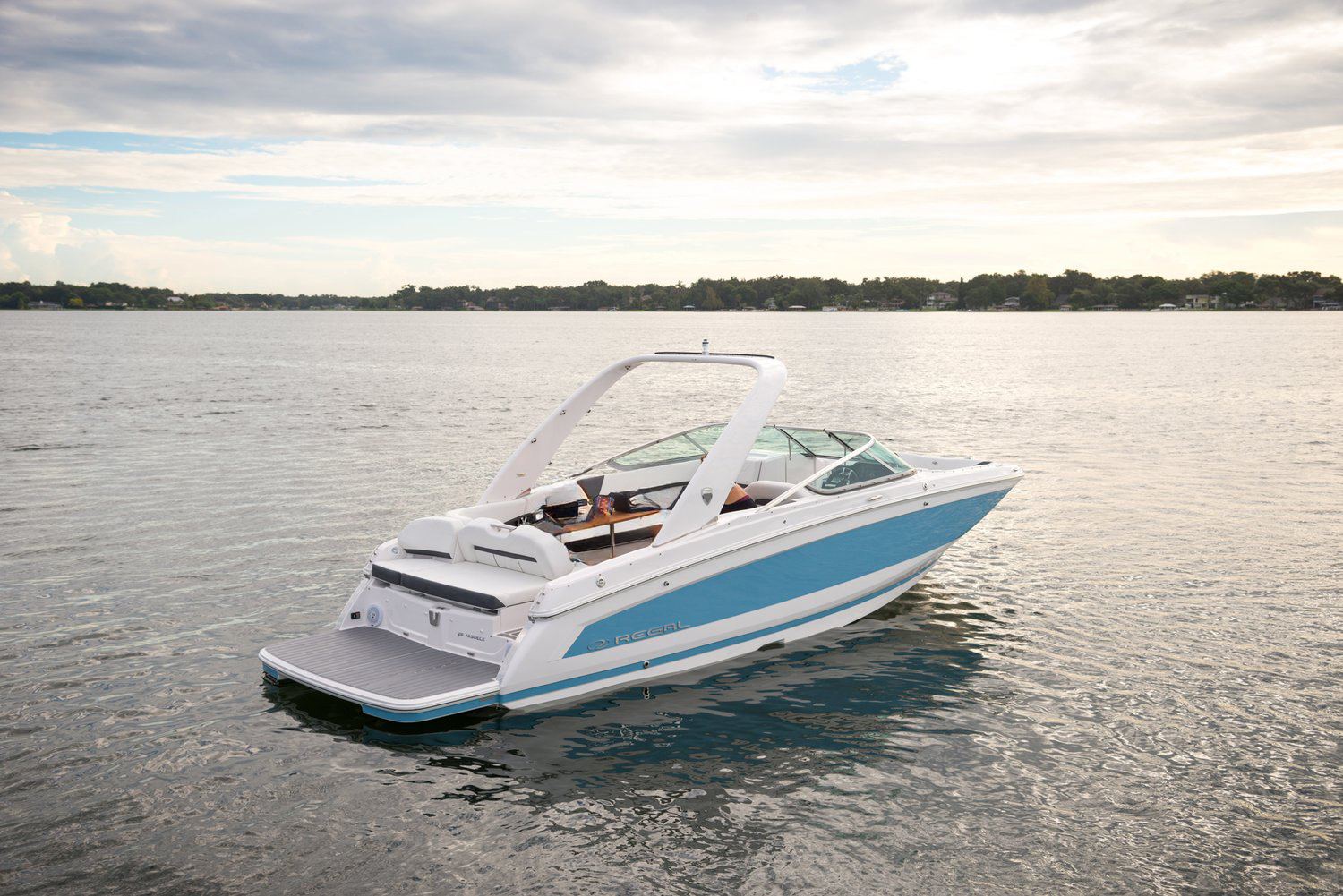 Regal 26 Fasdeck